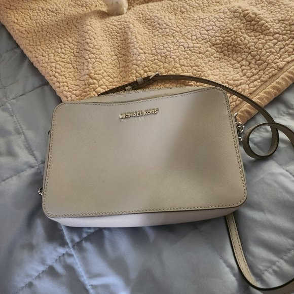 Purse - Picture 2 of 2